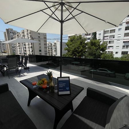 Apartment Matijas, 3 Bedroom Apt With Terrace And Parking Split Kültér fotó