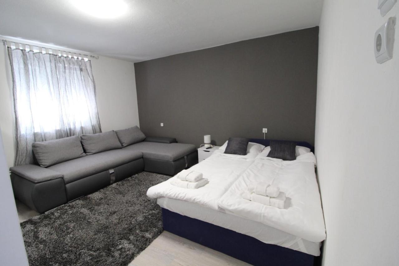 Apartment Matijas, 3 Bedroom Apt With Terrace And Parking Split Kültér fotó