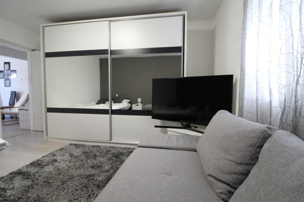 Apartment Matijas, 3 Bedroom Apt With Terrace And Parking Split Kültér fotó